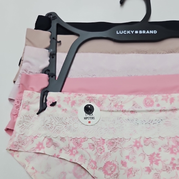 Lucky Brand Woman Floral Hipsters Set - Pink and Black - Picture 4 of 10